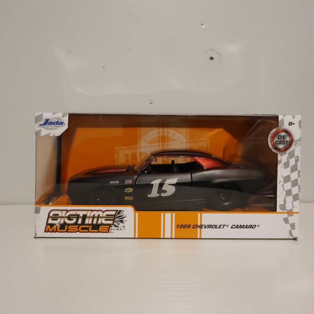 Jada Toys Bigtime Muscle 124 1969 Chevy Camaro Die-cast Car BlackRed